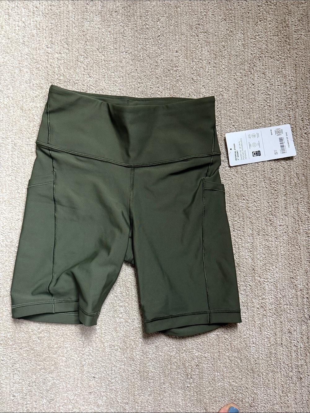 NWT Athleta Interval Stash Short